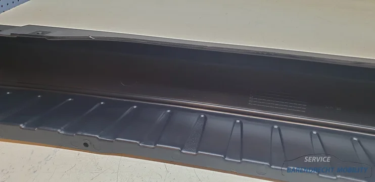 achterbumper-ford-transit-courier-connect-achter-bumper-zwart-zo-goed-als-nieuw — foto 14