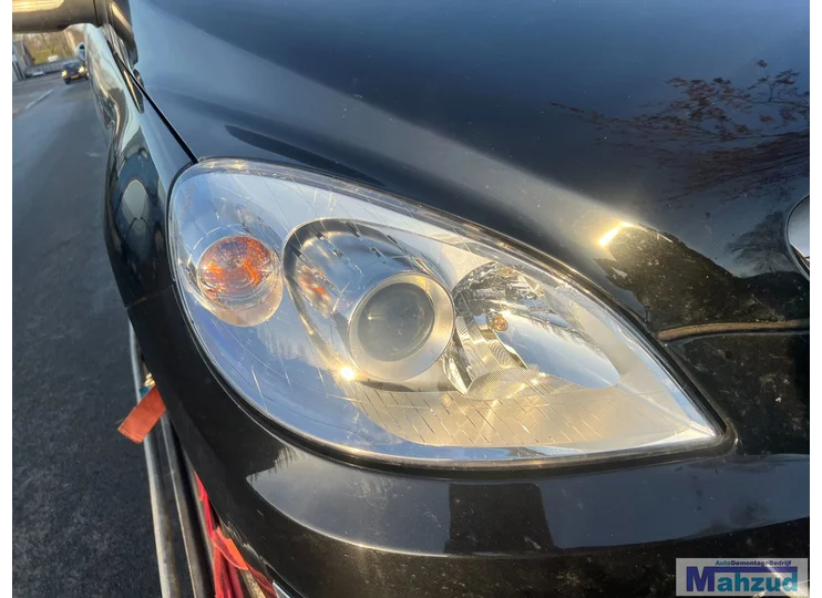 Feu arrière droit pour Mercedes Classe B W245 (2004-2011)