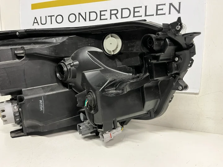 toyota-rav4-rav-4-facelift-koplamp-vol-led-links — foto 7