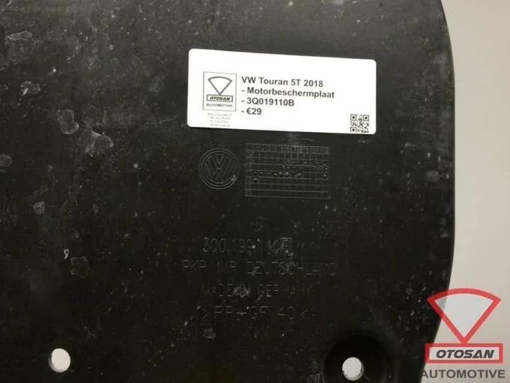 vw-touran-5t-2018-vag-motorbeschermplaat-3q0199110b — foto 2