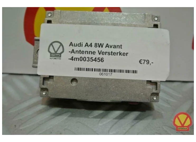 Audi A4 8W Antenne Versterker 4M0035456