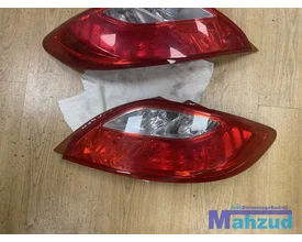 2009-mazda-2-hatchback-achterlicht-set-links-rechts