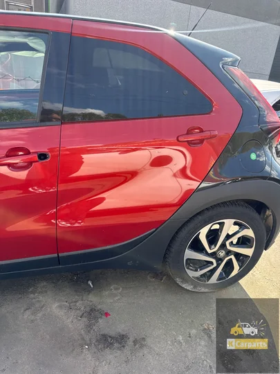 toyota-aygo-x-links-achter-portier-links-acher-portier