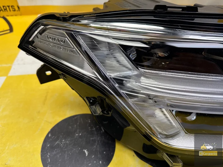 lamp-volvo-xc90-full-led-high-beam-koplamp-rechts-31655159 — foto 3