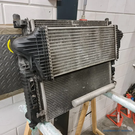 koelerpakket-ml-w164-mercedes-koelventilator-a2515000304-a2515000103-radiateur-2006-2012 — foto 11