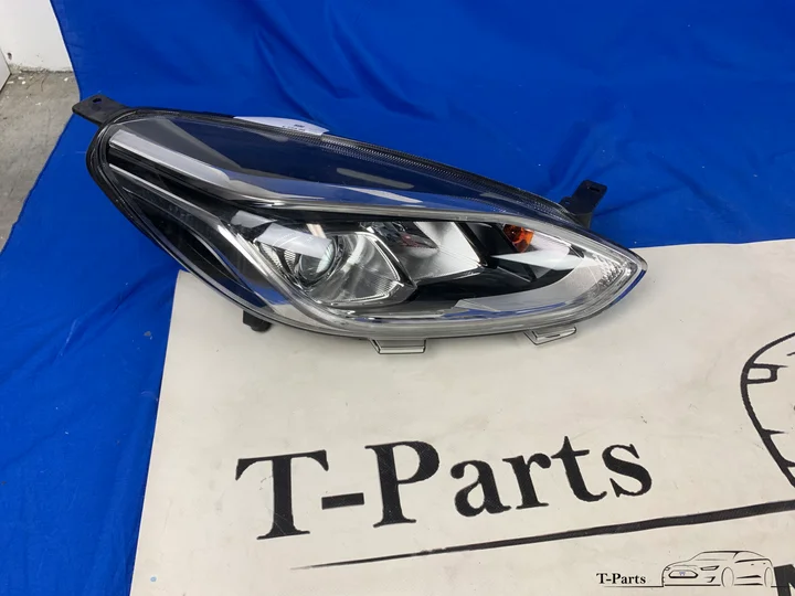 ford-fiesta-mk8-koplamp-led-rechts-nieuw-20182020