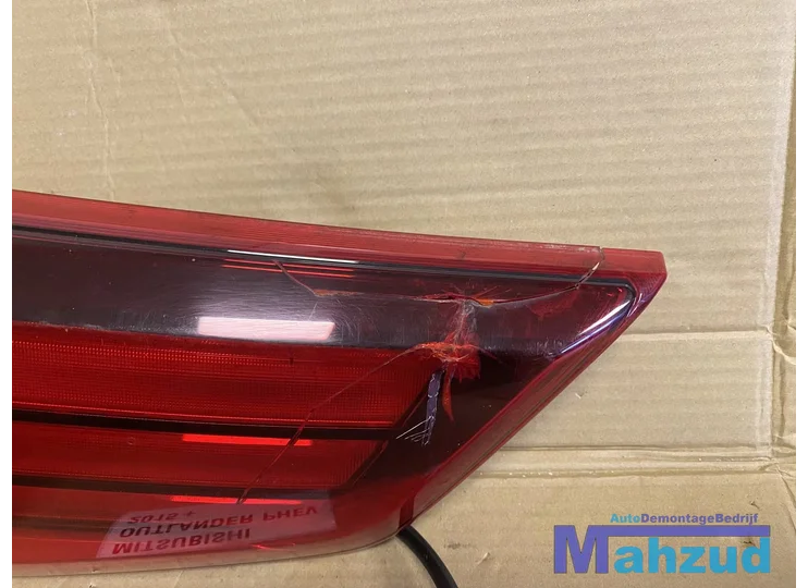 mitsubishi-outlander-phev-achterlicht-links-binnen-20152021