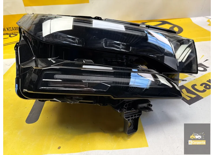 Citroen e-C5 AIRCROSS 25-KOPLAMP RECHTS ORIGINEEL