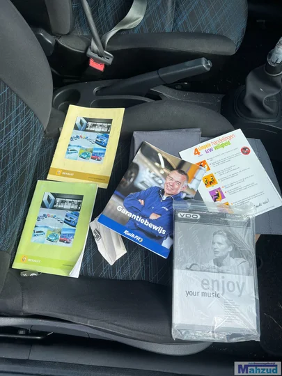2006-renault-clio-3-12-blauw-tei45-d4f-demontage-onderdelen — foto 11