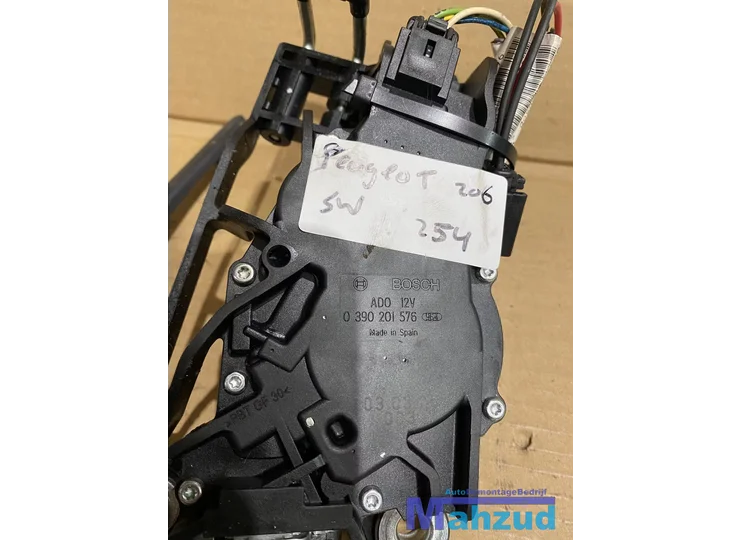 peugeot-206-sw-station-ruitenwissermotor