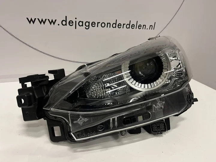 mazda-2-mk2-facelift-vol-led-koplamp-links-13-pins-d43n51040 — foto 3