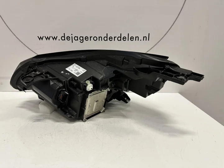renault-captur-ii-koplamp-led-pure-vision-260104095r-rechts — foto 2