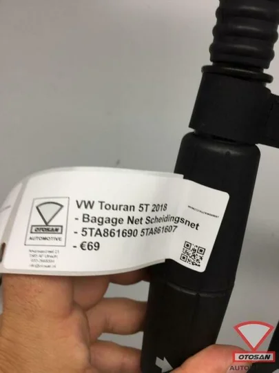 vw-touran-5t-2018-bagage-net-scheidingsnet-5ta861690-5ta8616 — foto 3