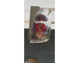 achterlicht-toyota-corolla-verso-rechts-815510f020-passagierskant-origineel-gebruikt-2004-2010