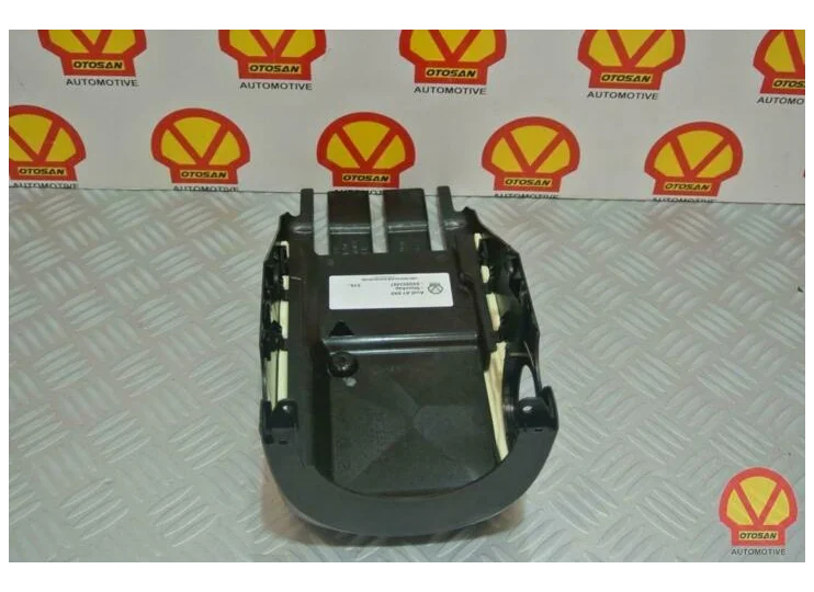 Audi A1 8X0 Stuurkap 8X0953497