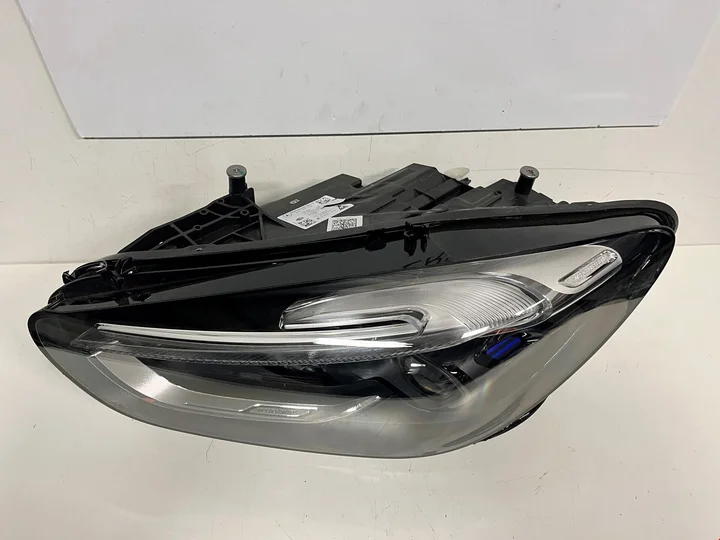 b-klasse-w247-facelift-multibeam-koplamp-links-a2479061304 — foto 4
