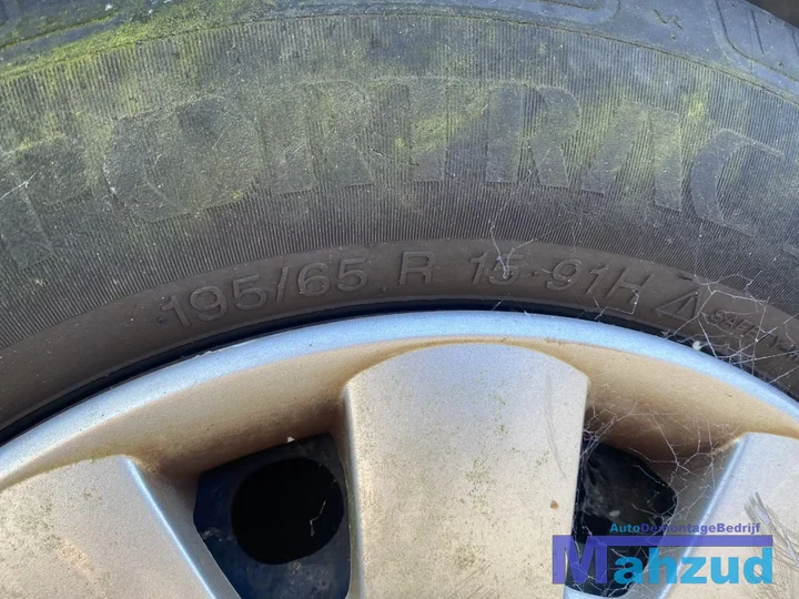 vw-passat-3b2-5x112-571-195-65-15-inch-velgen — foto 2