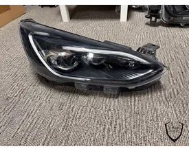 ford-focus-koplamp-rechts-jx7b13e016ae-lamp