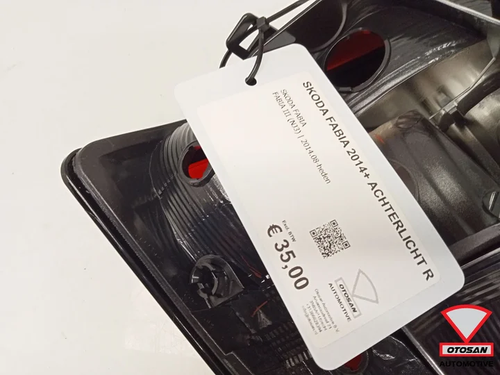skoda-fabia-2014-achterlicht-behuizing-rechts — foto 4