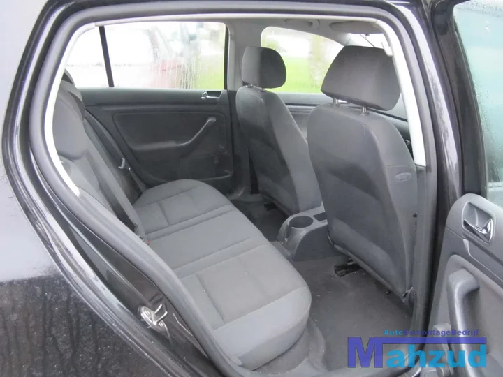 volkswagen-golf-5-16-fsi-demontage-sloop — foto 9