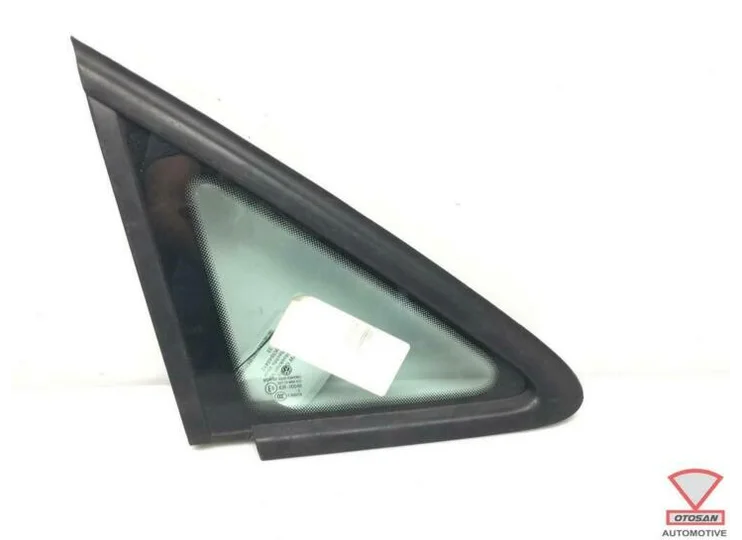 VW Caddy 2K Hoekruit Vlinderraam Ruit Rechts Voor 2K5845412