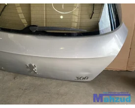 peugeot-308-grijs-ezr-achterklep-20072013 — foto 4