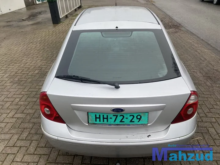 2001-ford-mondeo-3-20-16v-zilver-onderdelen-demontage — foto 7