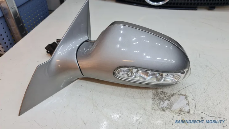 buitenspiegel-mercedes-w209-clk-klasse-9pins-facelift-links-bestuurderskant-723-cubanite-silver-origineel-gebruikt-2004-2008 — foto 4
