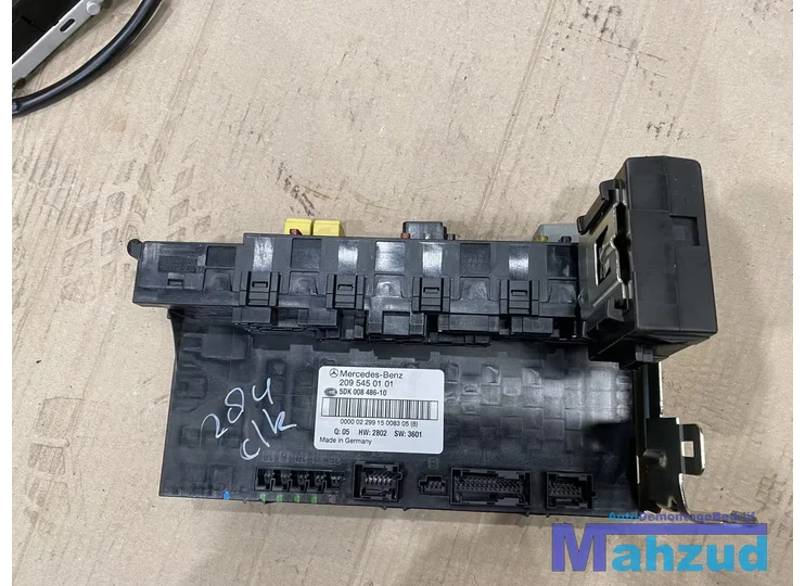 MERCEDES CLK W209 1.8 Zekeringkast bodycontrol 2095450101