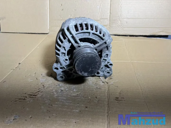 vw-golf-6-16-tdi-dynamo-140a-cay-cayc-2092013 — foto 3