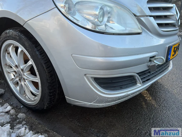mercedes-b-klasse-w245-zilver-761-voorbumper-20052011 — foto 2
