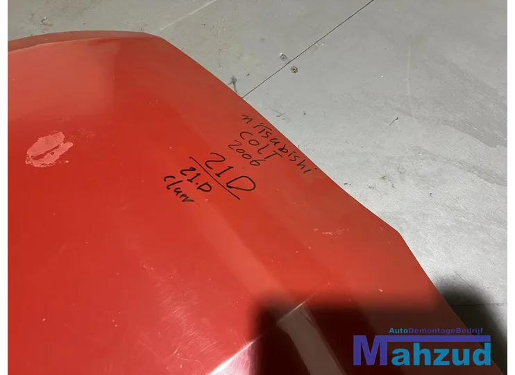 mitsubishi-colt-6-rood-21d-motorkap-20022012