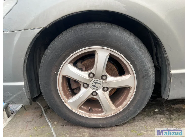 HONDA CIVIC 1.3 IMA velgen 15 inch 5x114.3 64.1