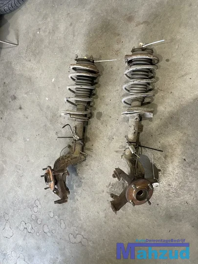 ford-focus-1-links-rechts-voor-veerpoot-19992005