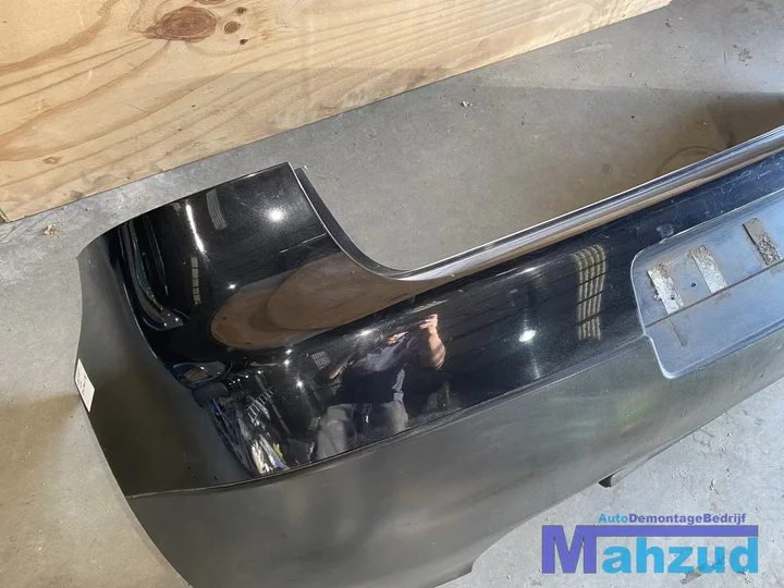vw-golf-5-zwart-lc9z-achterbumper-5-deurs — foto 4