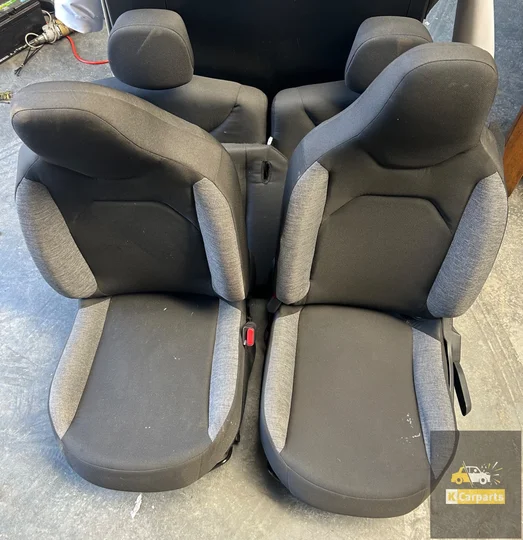 toyota-aygo-x-stoelen-set-bekleding-hoogte-verstelbaar — foto 2