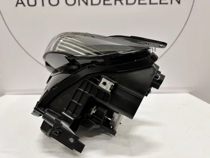 mazda-cx30-cx30-vol-led-koplamp-dgr751040-compleet — foto 6