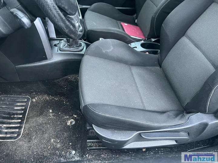 2007-peugeot-207cc-16-16v-grijs-onderdelen-demontage — foto 27