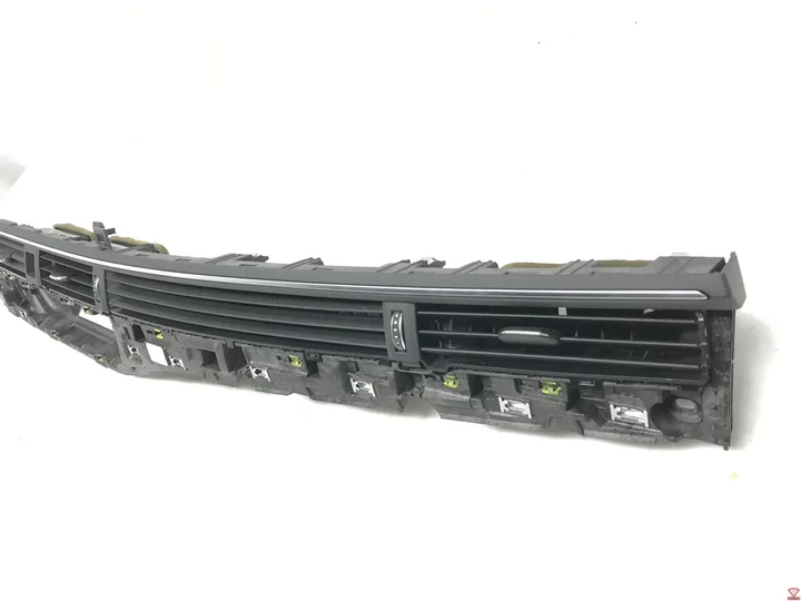 audi-a4-8w-a5-f5-luchtrooster-midden-dashboard-8w1820902c — foto 2