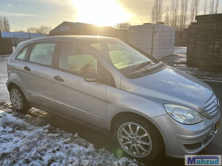 2006-mercedes-b-klasse-w245-b150-zilver-demontage-onderdelen — foto 8