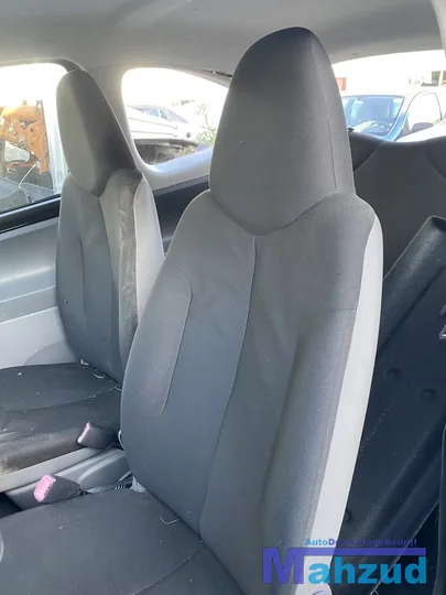 2006-toyota-aygo-10-1krfe-zwart-211-demontage-onderdelen — foto 21