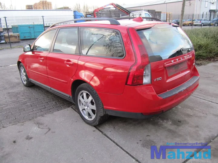 2010-volvo-v50-plaatwerk-carrosserie-portier-scherm-rood — foto 5