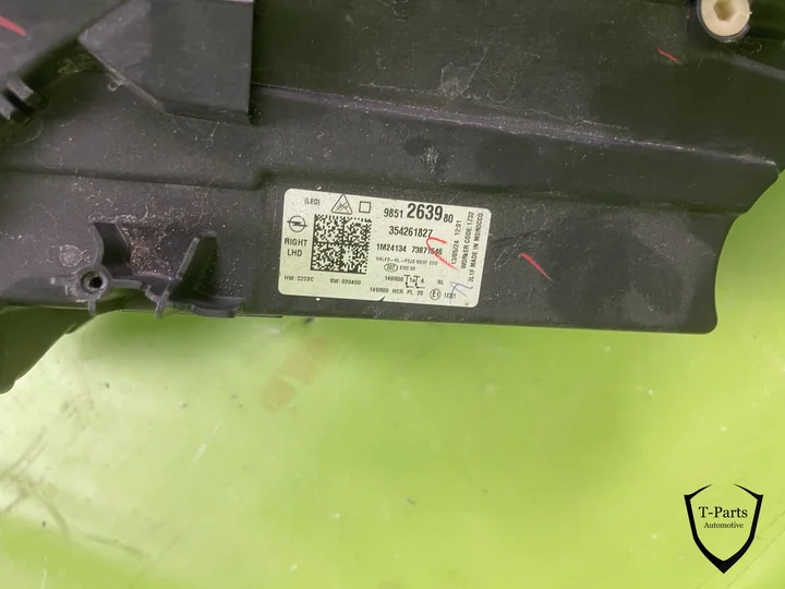 opel-corsa-f-koplamp-rechts-lamp-9851263980 — foto 3