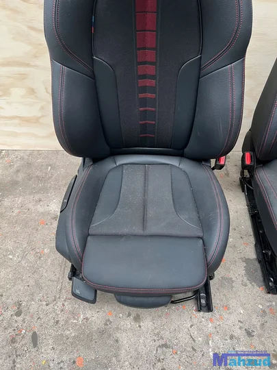 bmw-1-serie-f40-sport-interieur-zwart-leer-2019 — foto 7