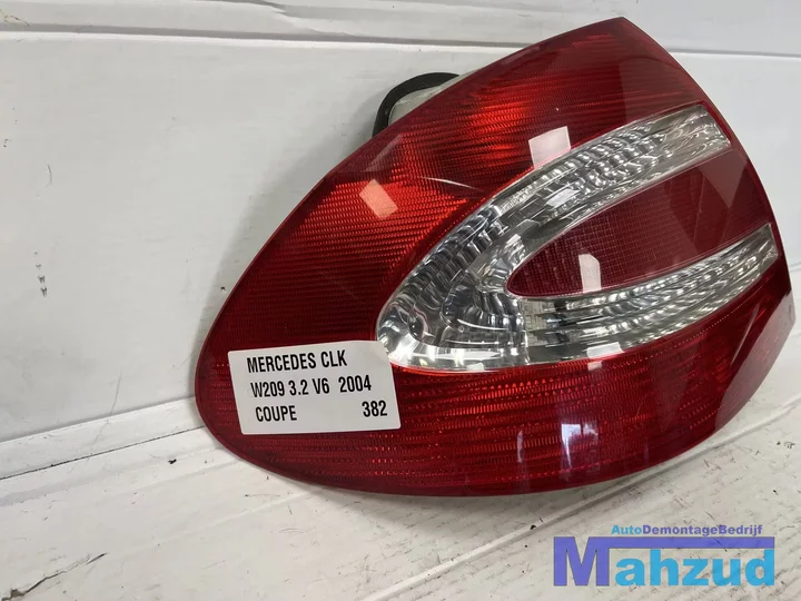 mercedes-clk-w209-coupe-links-achterlicht-20032010 — foto 3