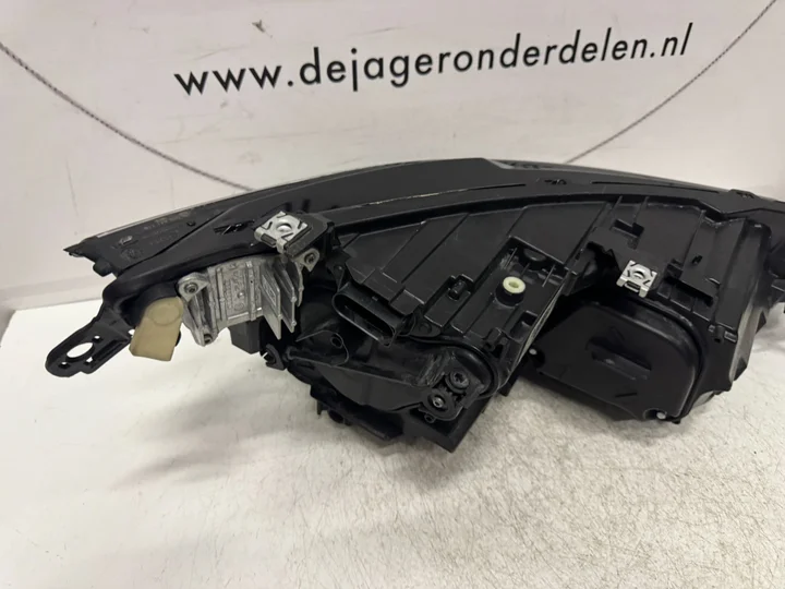 vw-golf-8-iq-light-vol-led-koplamp-links-5h1941035 — foto 5