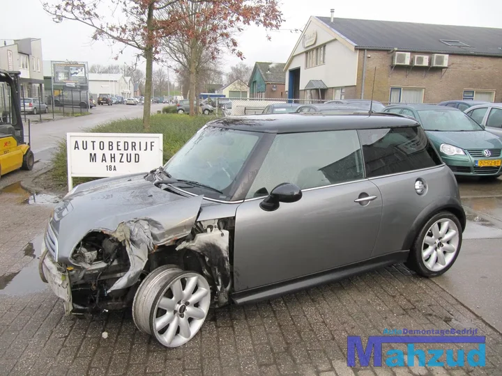 2004-mini-cooper-16-s-sport-demontage-sloop-37 — foto 4