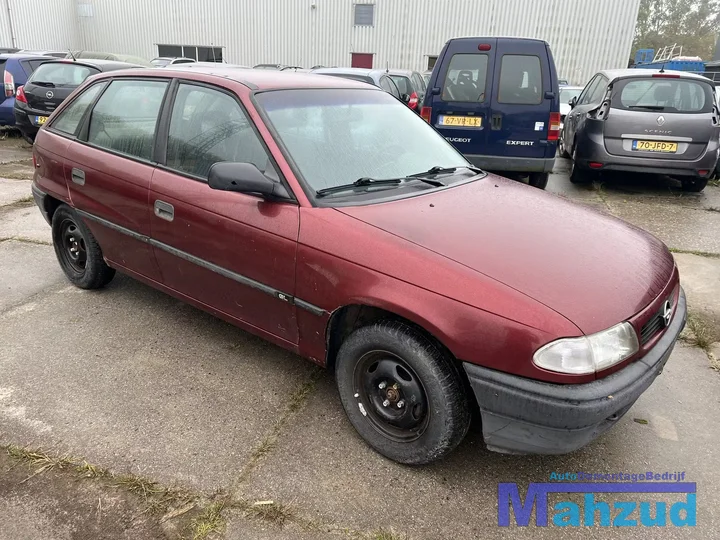 1994-opel-astra-f-hatchback-16i-bruin-z549-x16sz-onderdelen-demontage — foto 7