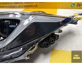 toyota-corolla-e21-facelift-koplamp-links-22-8115002x10 — foto 2
