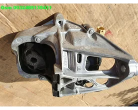 4m0199371fe-a5-motorsteun-a4-motorsteun-q7-q8-a6-a7-q5-a8 — foto 3